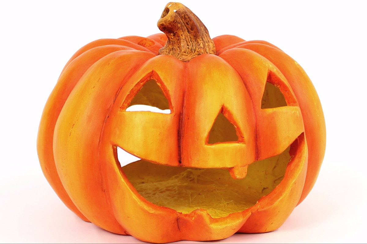 Image of Jack-o-Lantern smiling